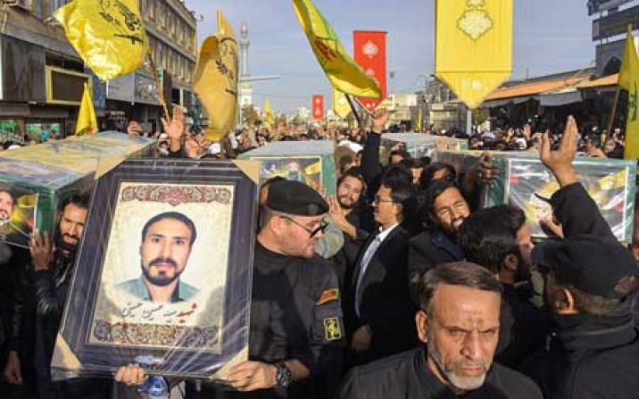 پیکر ۴ شهید تازه تفحص شده مدافع حرم در قم تشییع شد پیکر ۴ شهید تازه تفحص شده مدافع حرم در قم تشییع شد